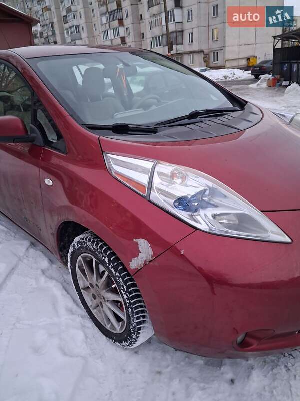 Хетчбек Nissan Leaf 2011 в Рівному