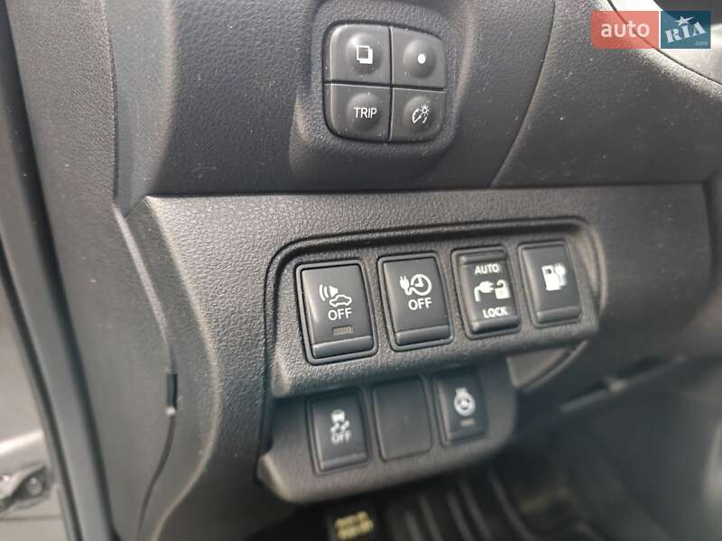 Хэтчбек Nissan Leaf 2013 в Ивано-Франковске