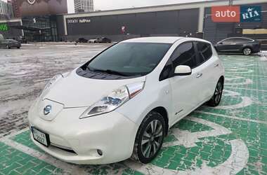 Хэтчбек Nissan Leaf 2014 в Киеве