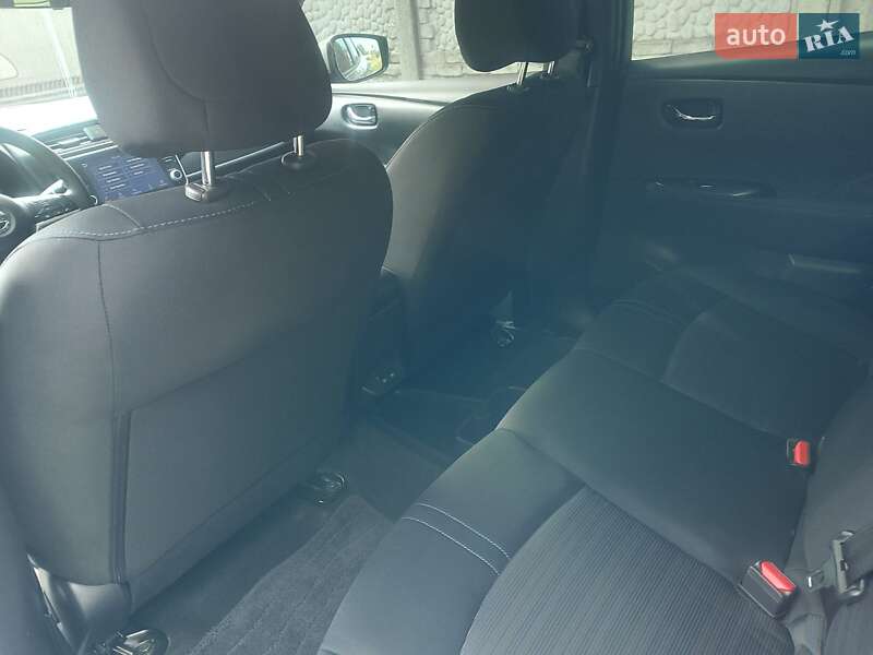 Хэтчбек Nissan Leaf 2022 в Киеве фото 28 Хэтчбек Nissan Leaf 2022 в Киеве