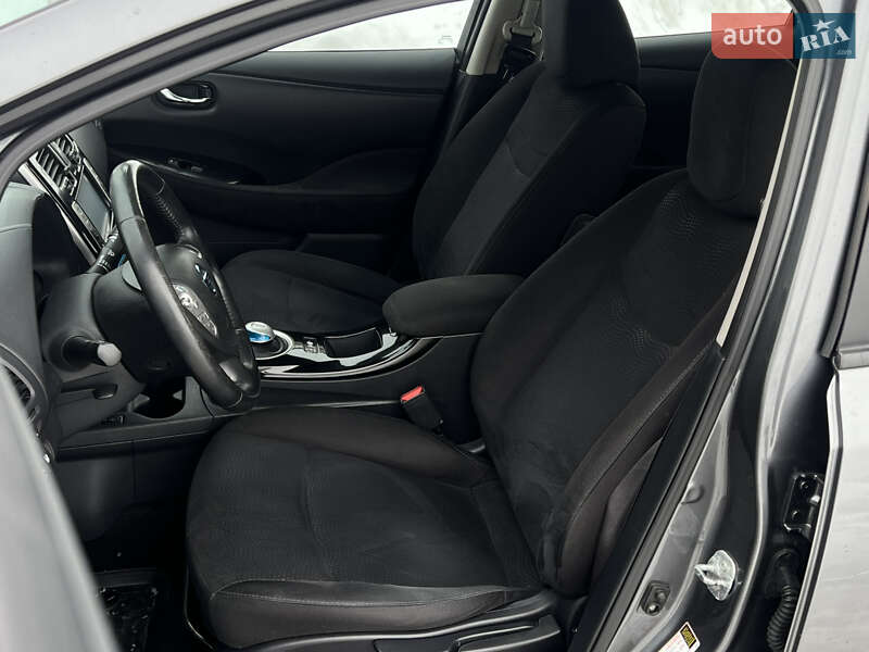 Хэтчбек Nissan Leaf 2014 в Тернополе