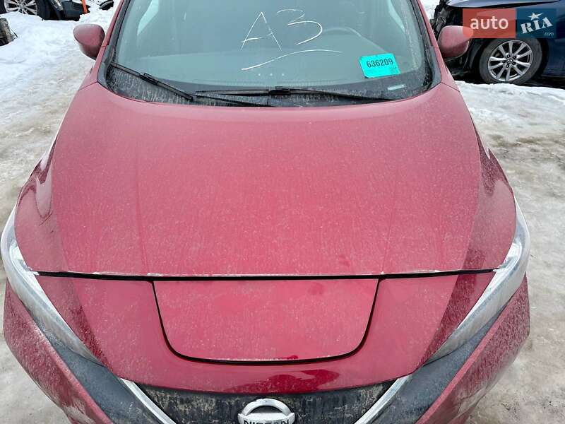 Хэтчбек Nissan Leaf 2018 в Киеве