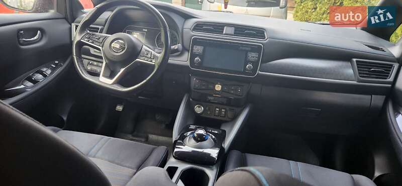 Хэтчбек Nissan Leaf 2018 в Ровно