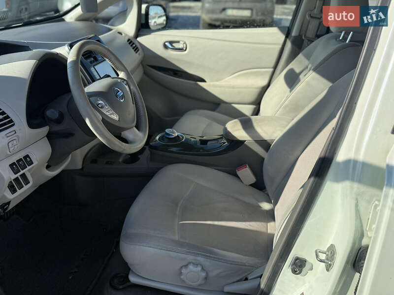 Хэтчбек Nissan Leaf 2012 в Черновцах фото 17 Хэтчбек Nissan Leaf 2012 в Черновцах