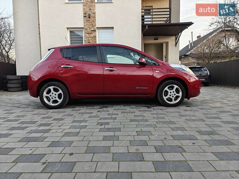 Хэтчбек Nissan Leaf 2017 в Ивано-Франковске фото 13 Хэтчбек Nissan Leaf 2017 в Ивано-Франковске