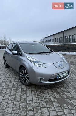 Хетчбек Nissan Leaf 2014 в Рівному
