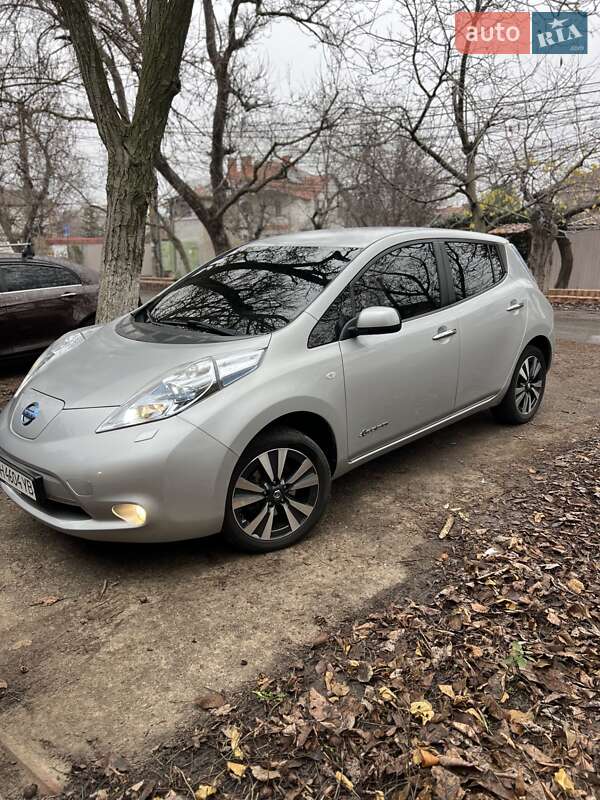 Nissan Leaf 2012