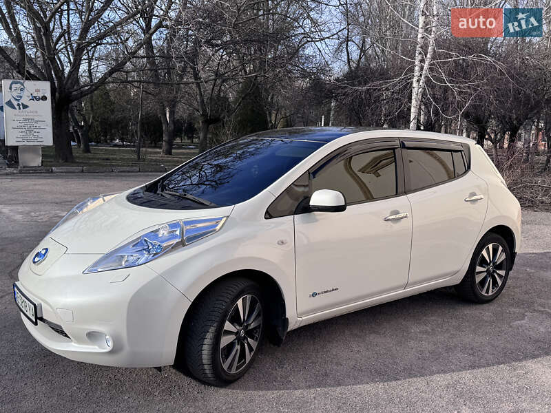 Nissan Leaf 2015