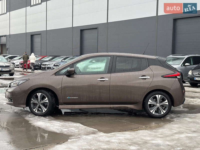 Хетчбек Nissan Leaf 2018 в Львові