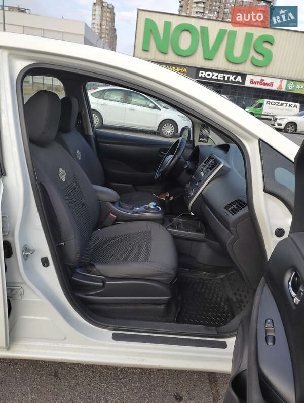 Хэтчбек Nissan Leaf 2017 в Киеве