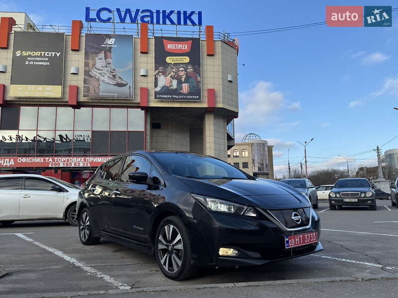Хетчбек Nissan Leaf 2018 в Миколаєві