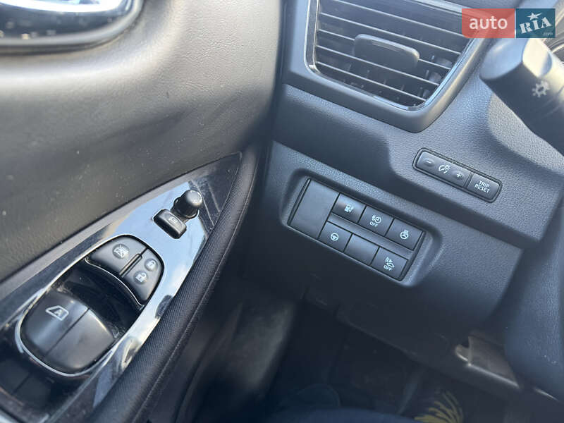 Хетчбек Nissan Leaf 2018 в Миколаєві