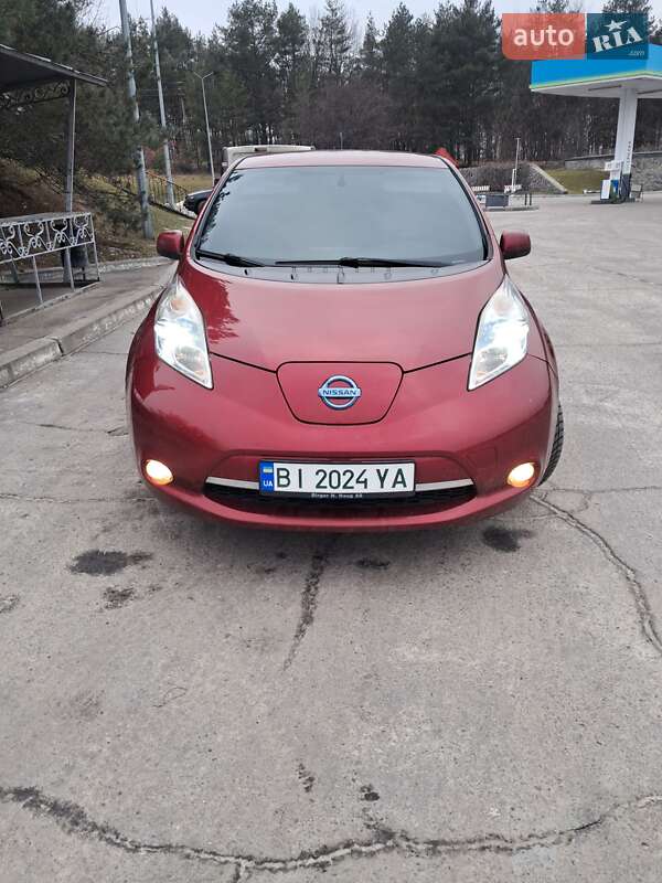 Хэтчбек Nissan Leaf 2011 в Кременчуге