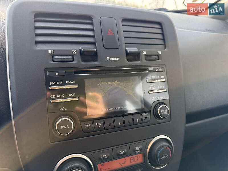 Хэтчбек Nissan Leaf 2014 в Городке