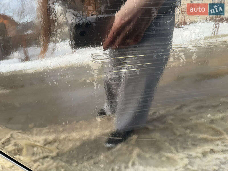 Хэтчбек Nissan Leaf 2014 в Львове фото 6 Хэтчбек Nissan Leaf 2014 в Львове