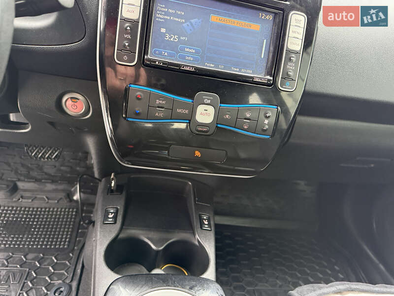 Хэтчбек Nissan Leaf 2015 в Бережанах фото 31 Хэтчбек Nissan Leaf 2015 в Бережанах