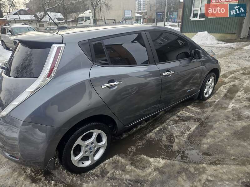 Хэтчбек Nissan Leaf 2016 в Ивано-Франковске фото 4 Хэтчбек Nissan Leaf 2016 в Ивано-Франковске