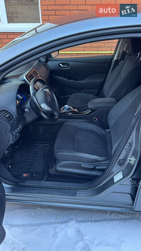Хэтчбек Nissan Leaf 2015 в Виннице фото 24 Хэтчбек Nissan Leaf 2015 в Виннице
