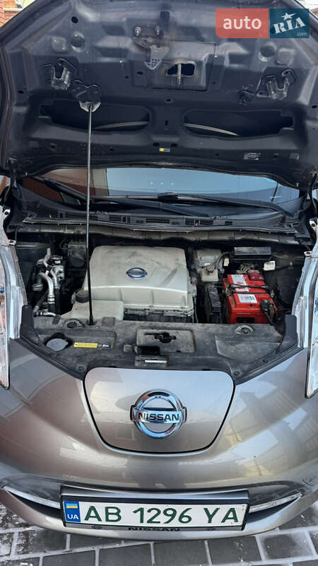 Хэтчбек Nissan Leaf 2015 в Виннице фото 34 Хэтчбек Nissan Leaf 2015 в Виннице