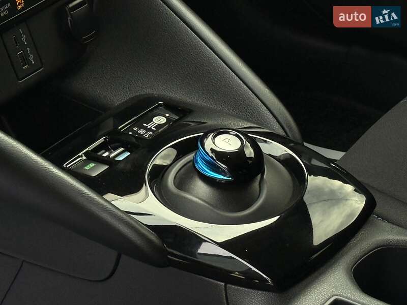 Хэтчбек Nissan Leaf 2020 в Дрогобыче