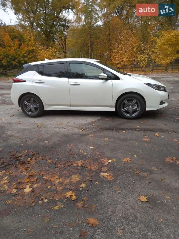 Хетчбек Nissan Leaf 2019 в Сумах фото 3 Хетчбек Nissan Leaf 2019 в Сумах