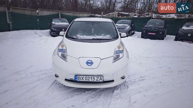 Хетчбек Nissan Leaf 2013 в Кам'янець-Подільському фото 2 Хетчбек Nissan Leaf 2013 в Кам'янець-Подільському