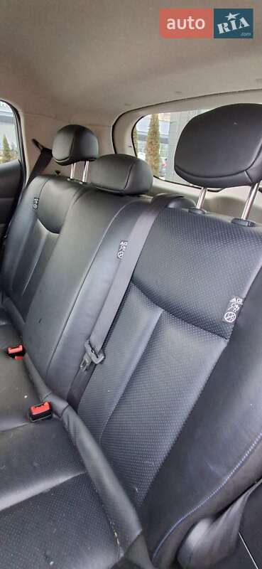 Хэтчбек Nissan Leaf 2014 в Львове