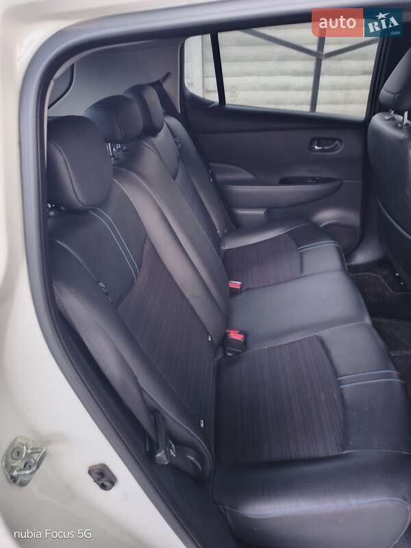 Хетчбек Nissan Leaf 2018 в Олександрії