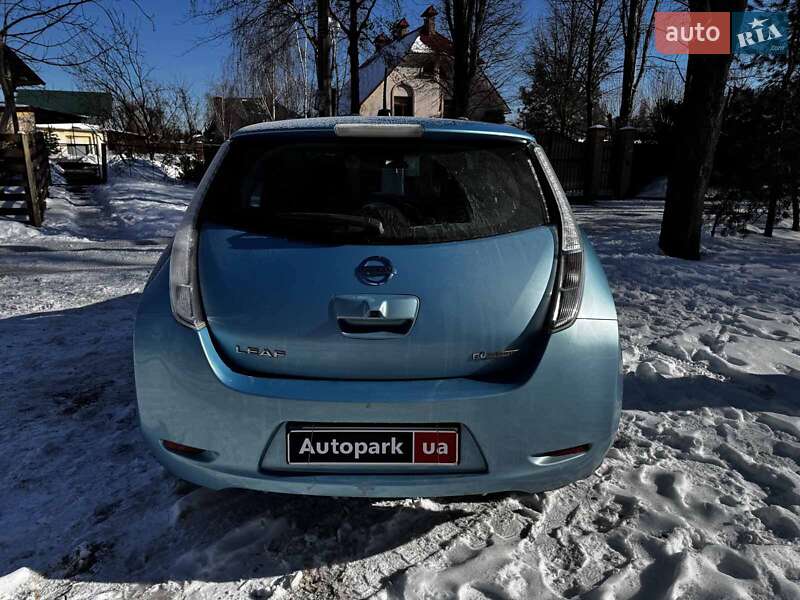 Хетчбек Nissan Leaf 2015 в Києві
