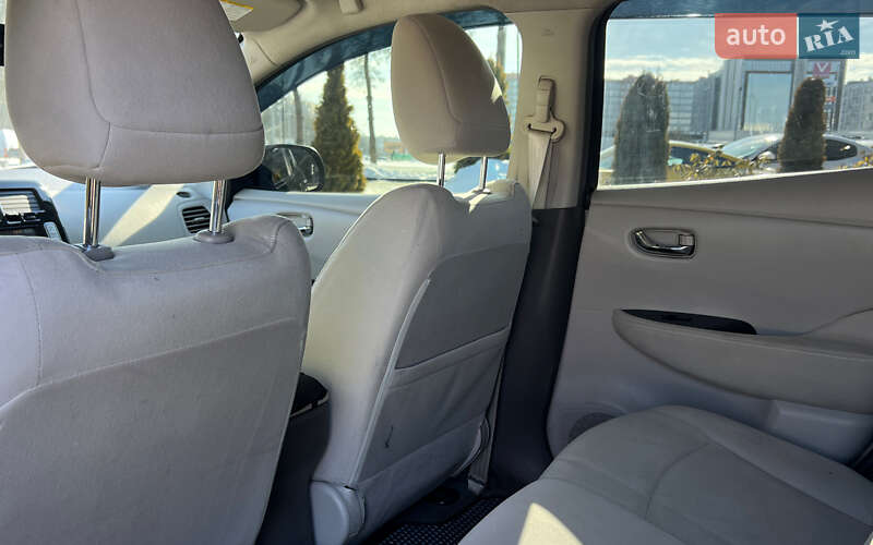 Хэтчбек Nissan Leaf 2011 в Львове фото 20 Хэтчбек Nissan Leaf 2011 в Львове