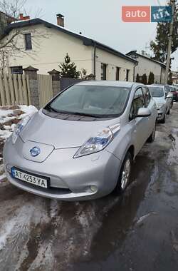 Хетчбек Nissan Leaf 2013 в Івано-Франківську
