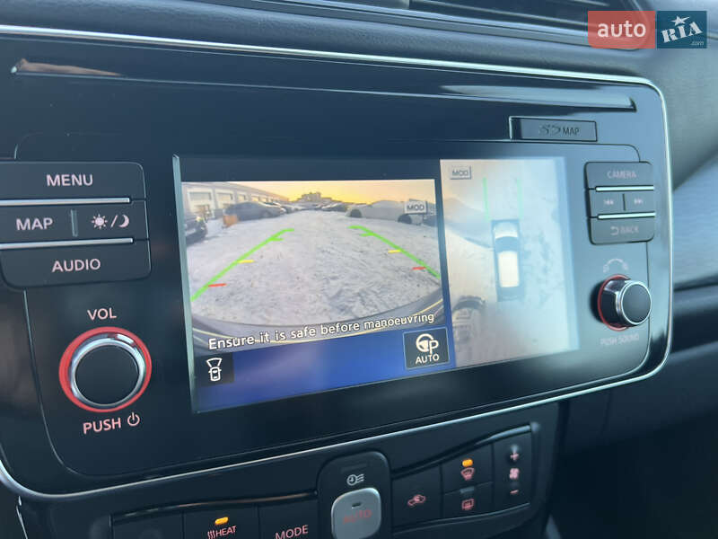 Хетчбек Nissan Leaf 2018 в Києві