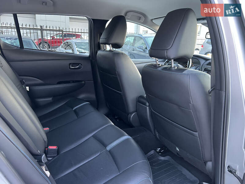 Хетчбек Nissan Leaf 2018 в Києві