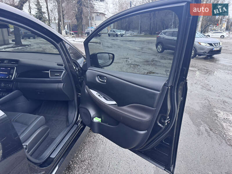 Хэтчбек Nissan Leaf 2022 в Днепре фото 11 Хэтчбек Nissan Leaf 2022 в Днепре