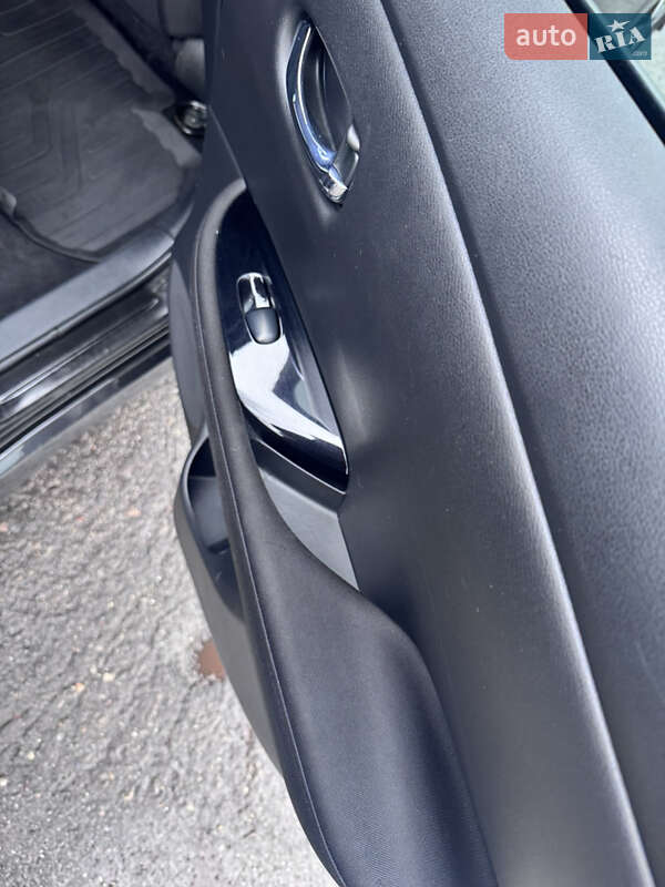 Хэтчбек Nissan Leaf 2022 в Днепре фото 24 Хэтчбек Nissan Leaf 2022 в Днепре