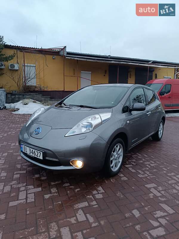 Хэтчбек Nissan Leaf 2014 в Ровно