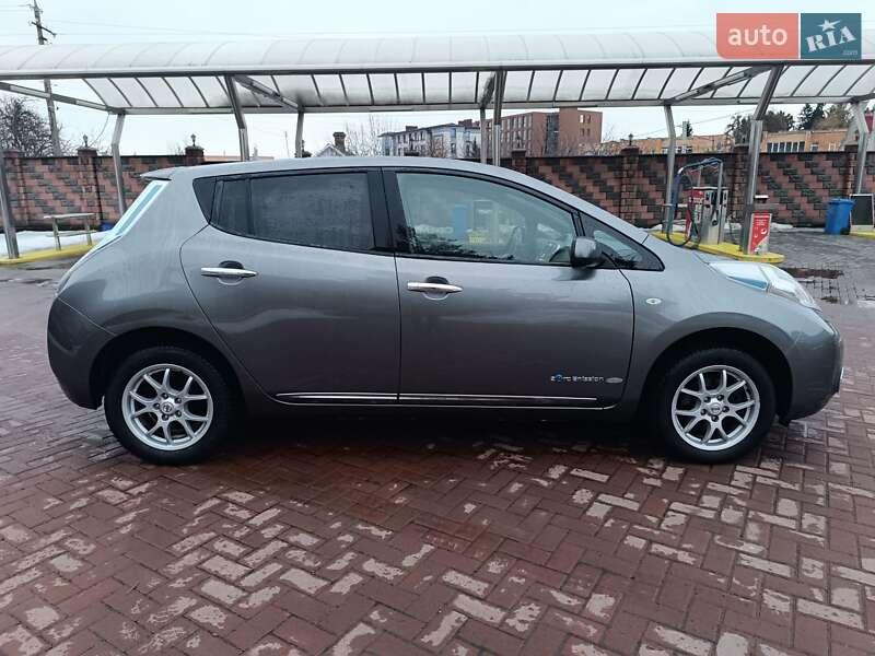 Хэтчбек Nissan Leaf 2014 в Ровно