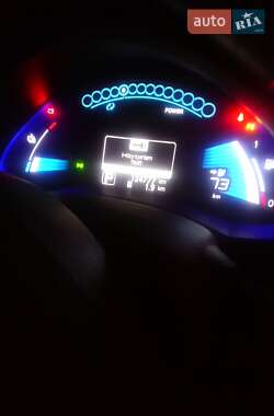 Хэтчбек Nissan Leaf 2011 в Буске