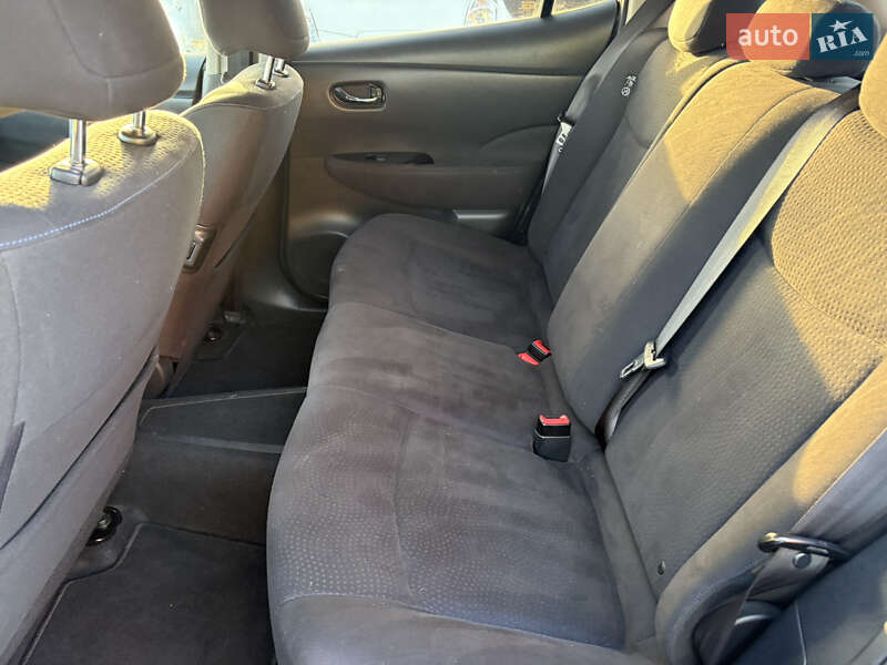 Хетчбек Nissan Leaf 2013 в Луцьку фото 17 Хетчбек Nissan Leaf 2013 в Луцьку