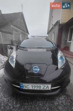 Хэтчбек Nissan Leaf 2013 в Львове