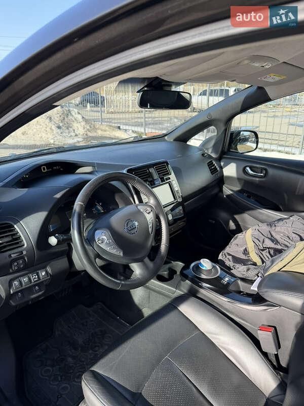 Хетчбек Nissan Leaf 2016 в Вінниці