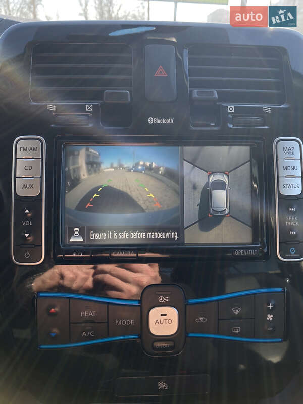 Хэтчбек Nissan Leaf 2013 в Ивано-Франковске