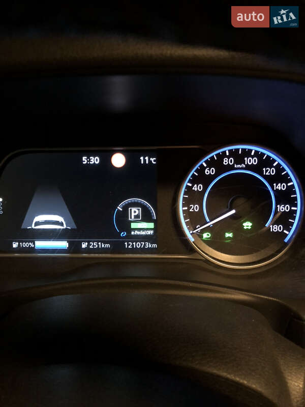 Хэтчбек Nissan Leaf 2018 в Харькове фото 12 Хэтчбек Nissan Leaf 2018 в Харькове