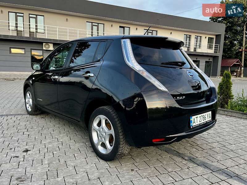 Хэтчбек Nissan Leaf 2015 в Ивано-Франковске