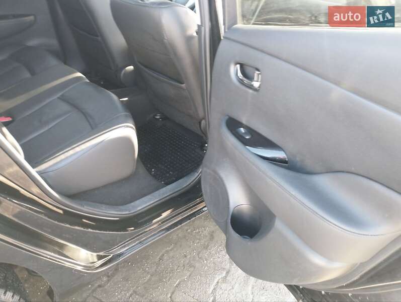 Хетчбек Nissan Leaf 2014 в Києві