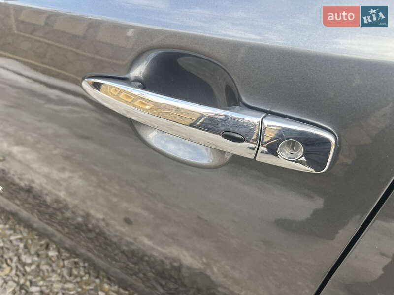 Хетчбек Nissan Leaf 2018 в Чернівцях