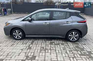 Хэтчбек Nissan Leaf 2021 в Днепре