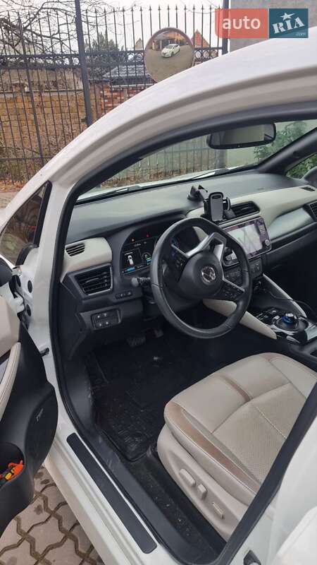 Хэтчбек Nissan Leaf 2020 в Одессе