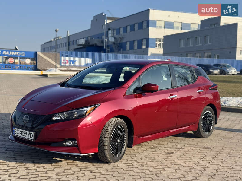 Хетчбек Nissan Leaf 2024 в Шептицькому