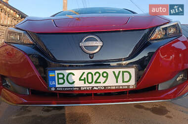Хэтчбек Nissan Leaf 2024 в Львове